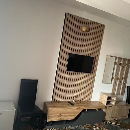 Hotel Sydney Крайова Экстерьер фото