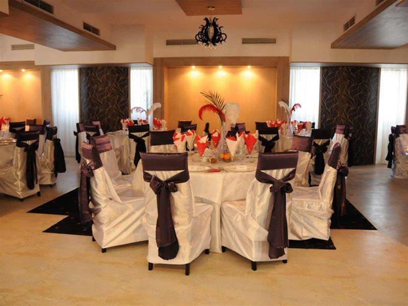 Hotel Sydney Крайова Экстерьер фото